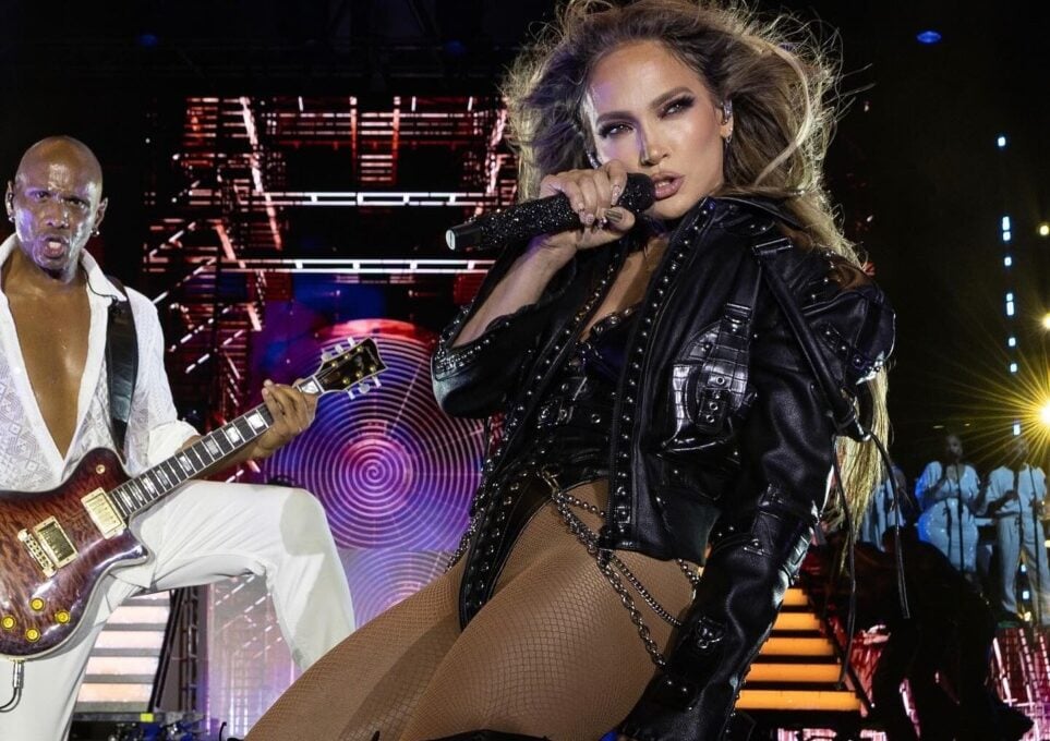 Jennifer Lopez a ajuns la Bucureşti  / Artista va concerta duminică în Piaţa Constituţiei