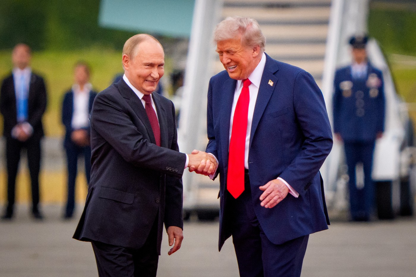 „Paria arată mai degrabă ca un partener”. Analiză Sky News a primirii călduroase de care s-a bucurat Putin în Alaska