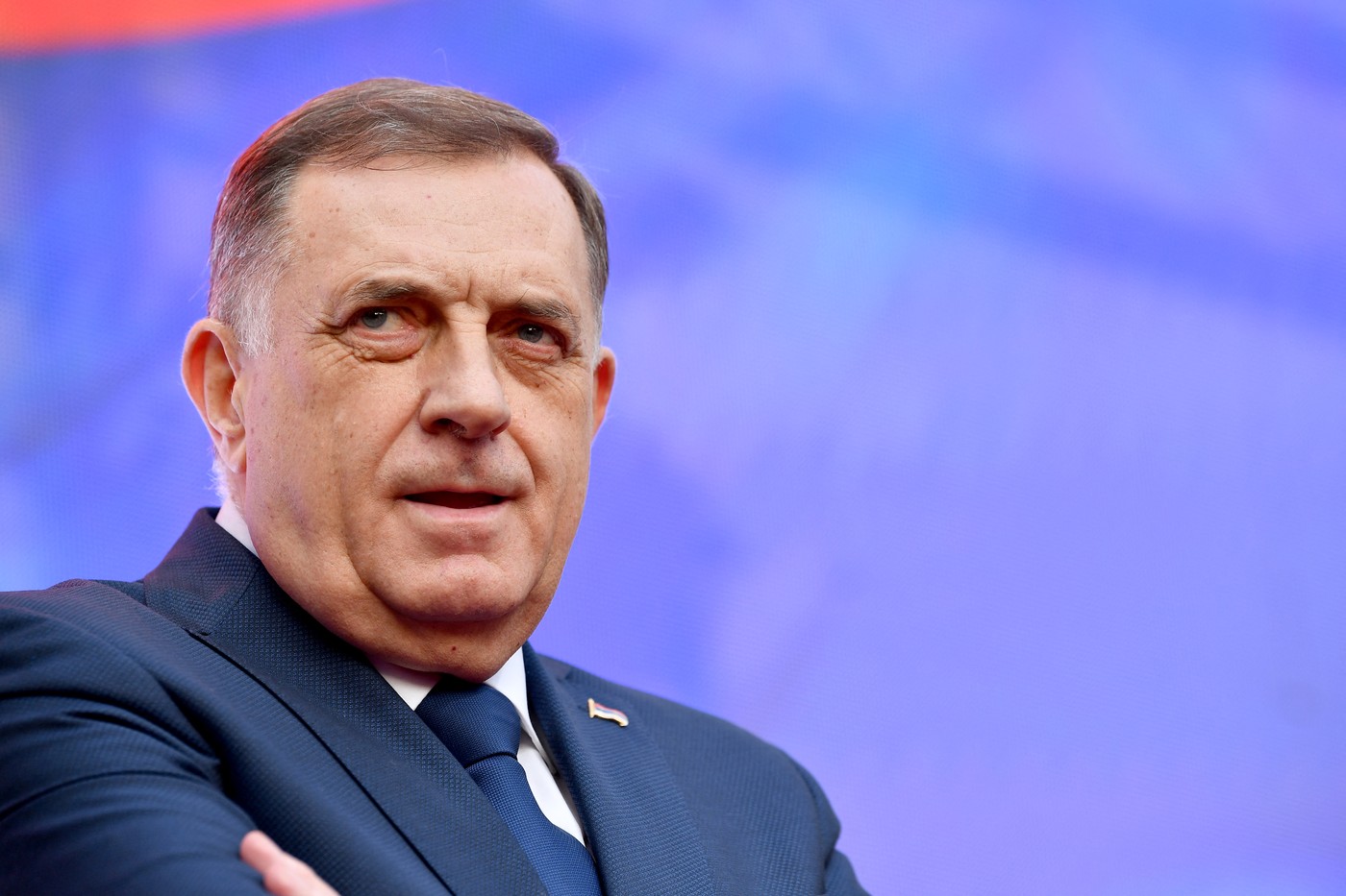Sârbii bosniaci vor decide prin referendum soarta politică a fostului lor preşedinte