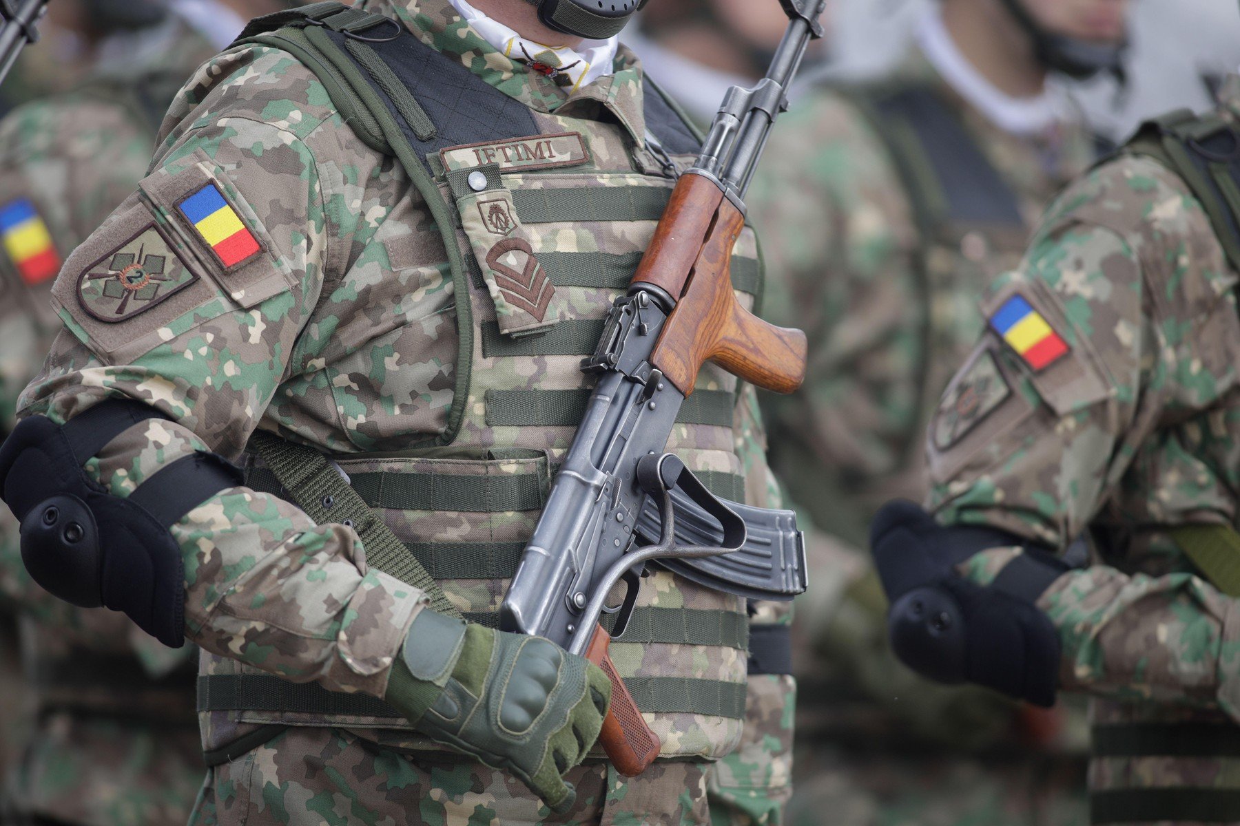 Ministrul Apărării: Vârsta de pensionare la 65 de ani este ceva absolut normal / Pensia militară de serviciu trebuie să reflecte şi ea, ca orice altă pensie, contribuţia socială şi munca prestată